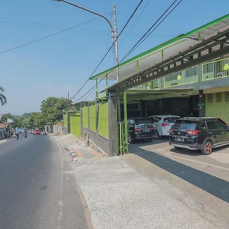 Reddoorz Syariah Near Museum Wisma Karya Subang Exteriér fotografie
