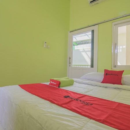 Reddoorz Syariah Near Museum Wisma Karya Subang Exteriér fotografie