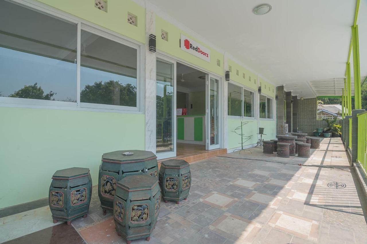 Reddoorz Syariah Near Museum Wisma Karya Subang Exteriér fotografie