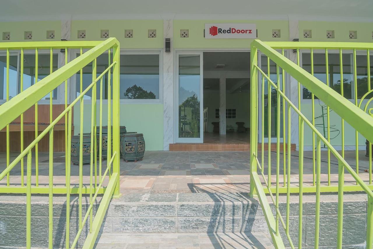 Reddoorz Syariah Near Museum Wisma Karya Subang Exteriér fotografie