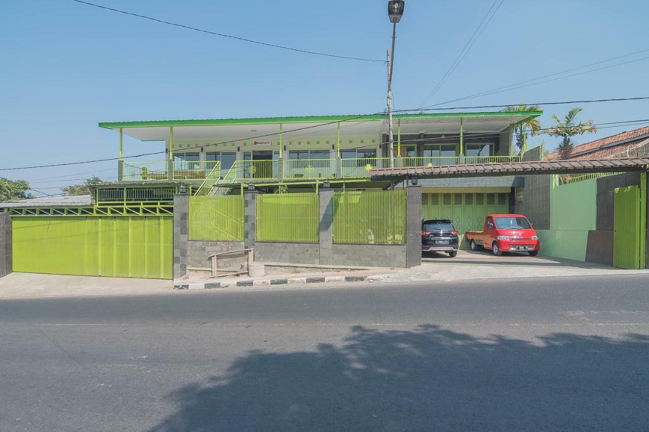 Reddoorz Syariah Near Museum Wisma Karya Subang Exteriér fotografie